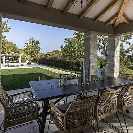 וילה Mediterranean Retreat *