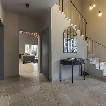 וילה Mediterranean Retreat *
